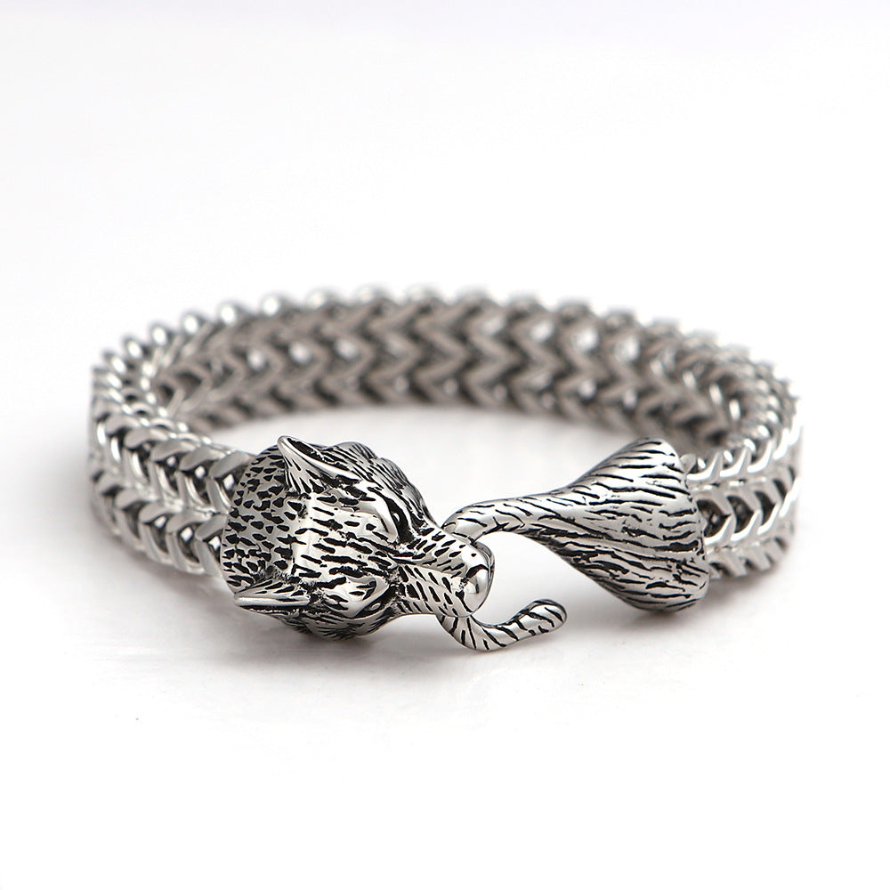 A Bracelet Wolf